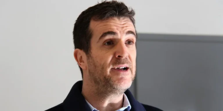 Élections municipales 2026: quatre maires annoncent leurs positions