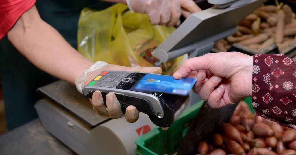 Fraudes à la carte bancaire: bas historique au S1 2025