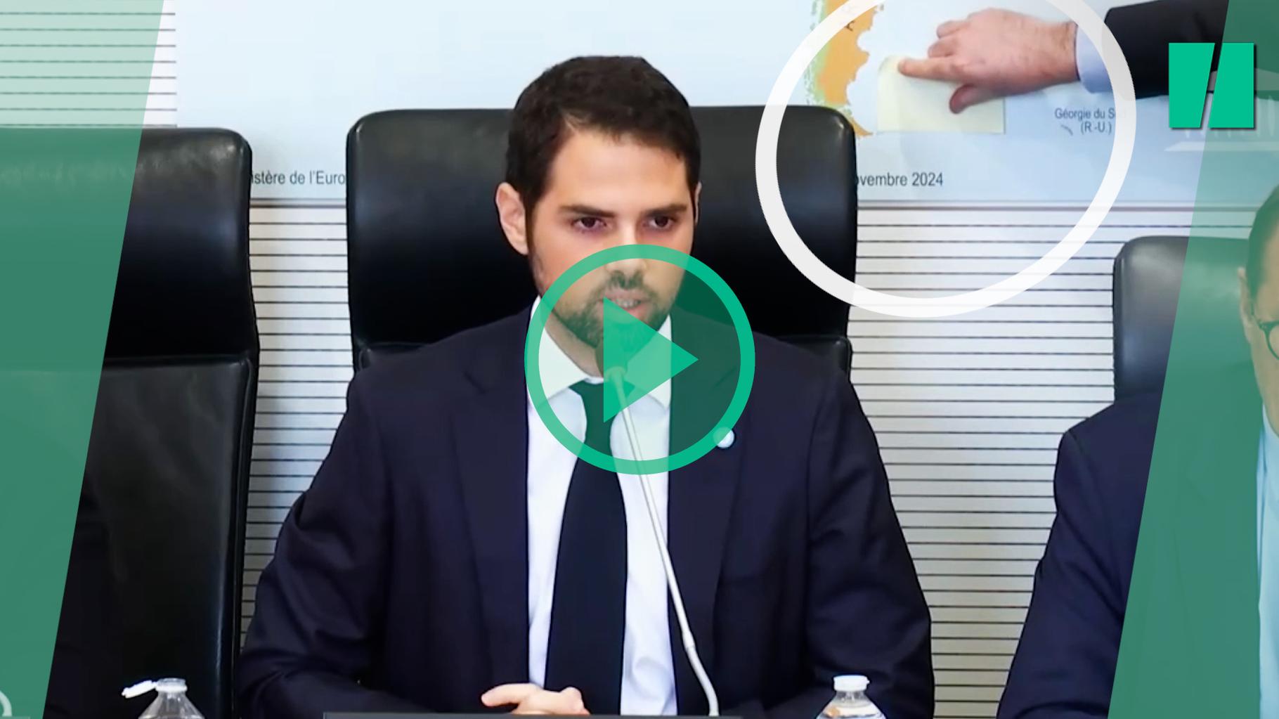 Ambassadeur argentin et carte lors de l’audition