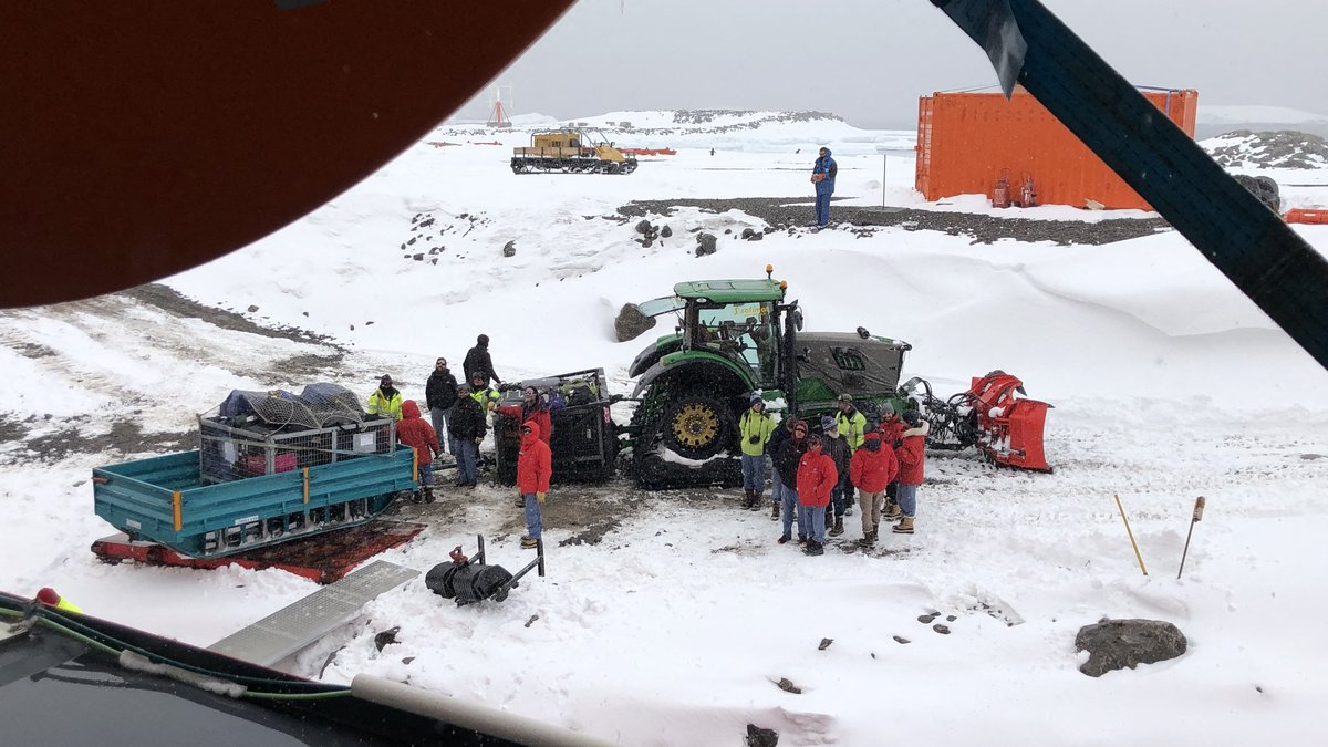 Plongée sous la glace en Antarctique près de Dumont d’Urville