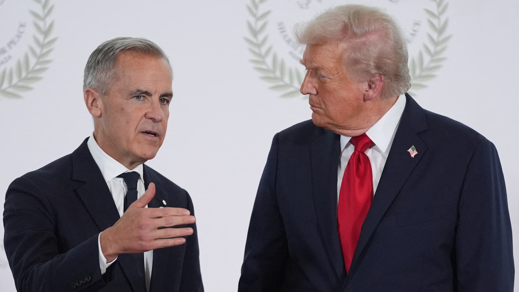 Vue de Donald Trump et Mark Carney lors d'un Davos