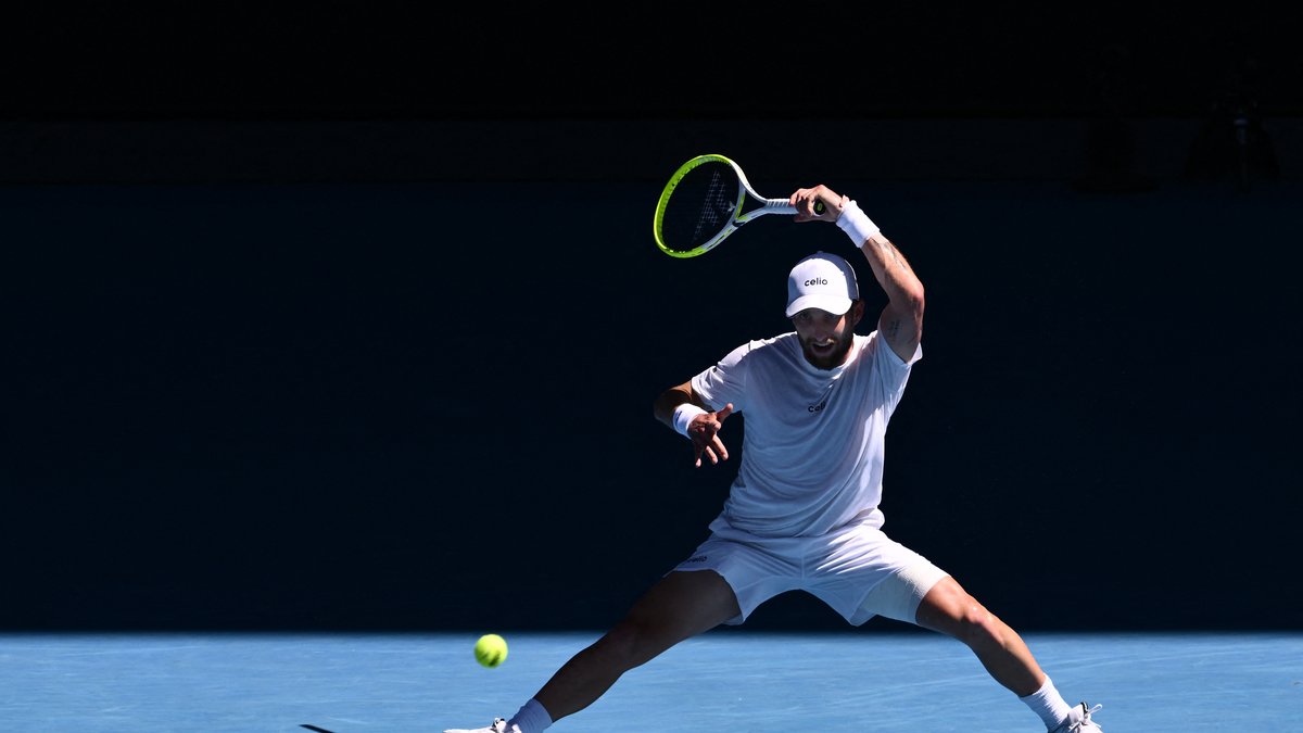 Alcaraz et Moutet sur le court à Melbourne