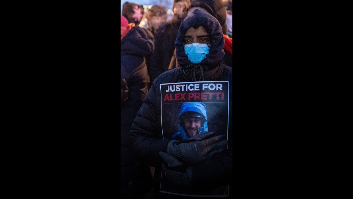 Vue générale de Minneapolis et manifestants
