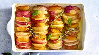 Tian de pêches et abricots