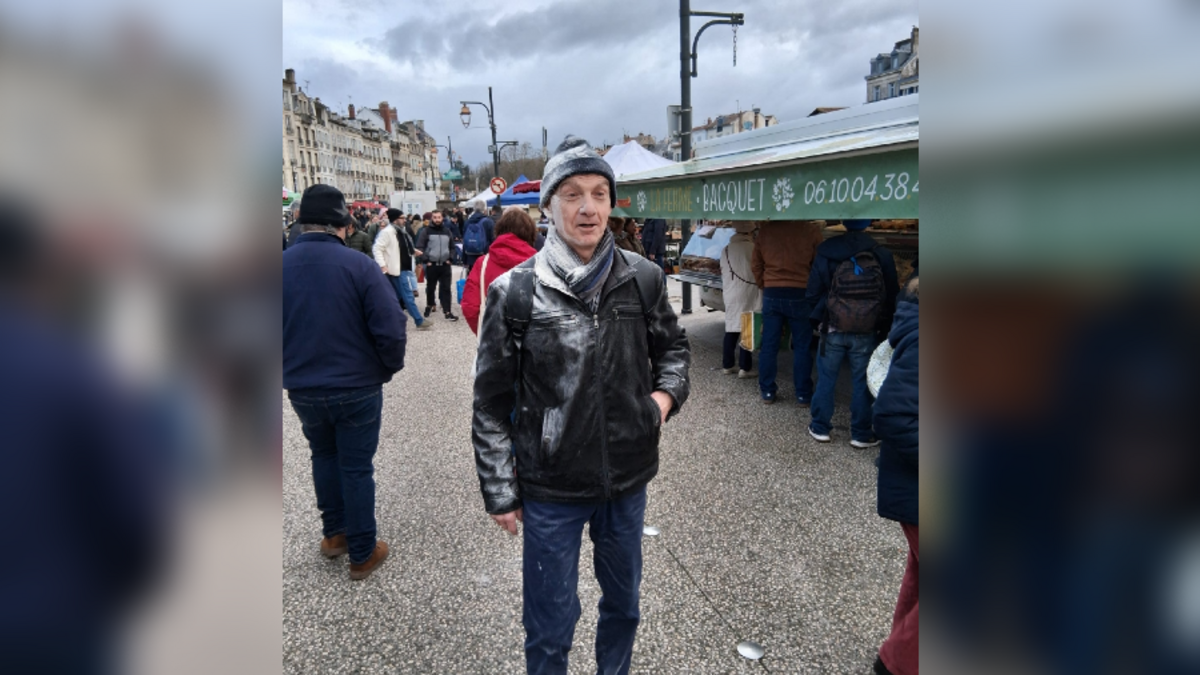 Vue du marché de Bayonne lors de l'incident