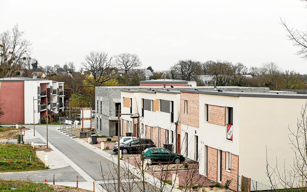 Vue d'un immeuble résidentiel en construction