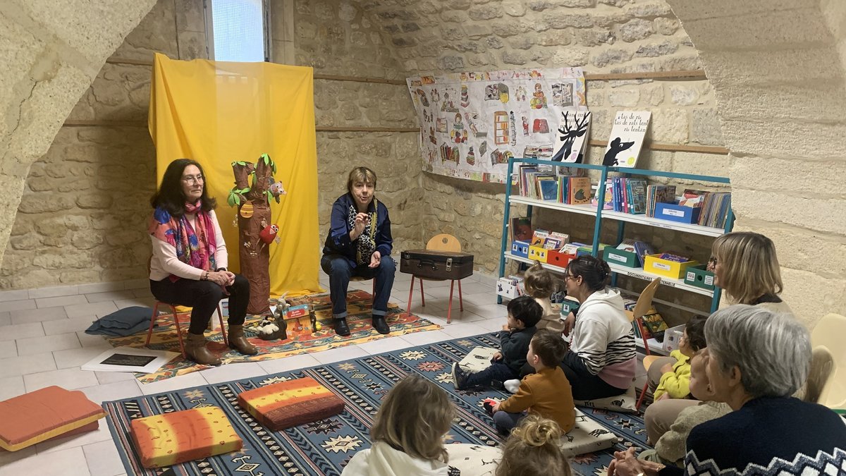 Conte pour les petits lors du festival Festi Petits