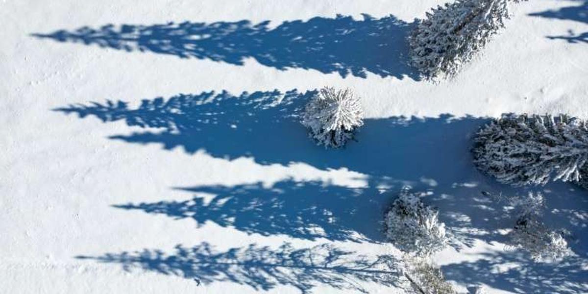 Piste enneigée dans les Alpes près des sites olympiques