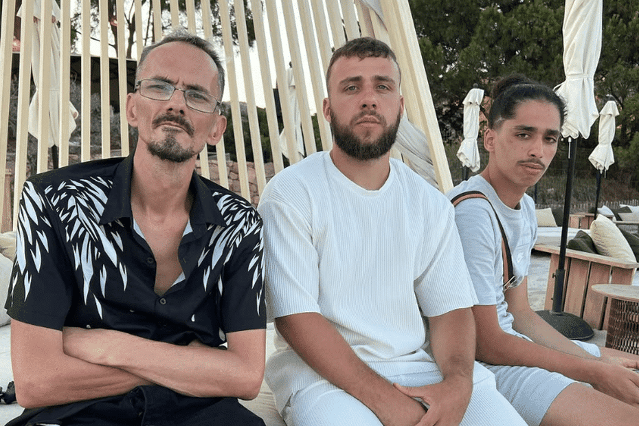 Naruto et Safine lors d’un point sur l'enquête