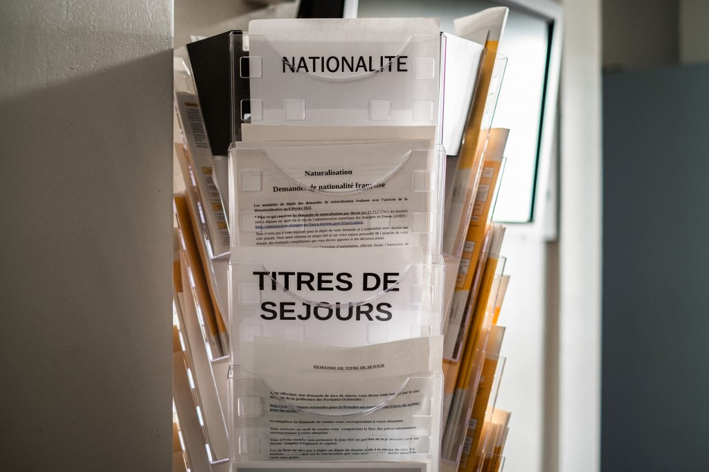 Formulaires de demande de nationalité et de titres de séjour