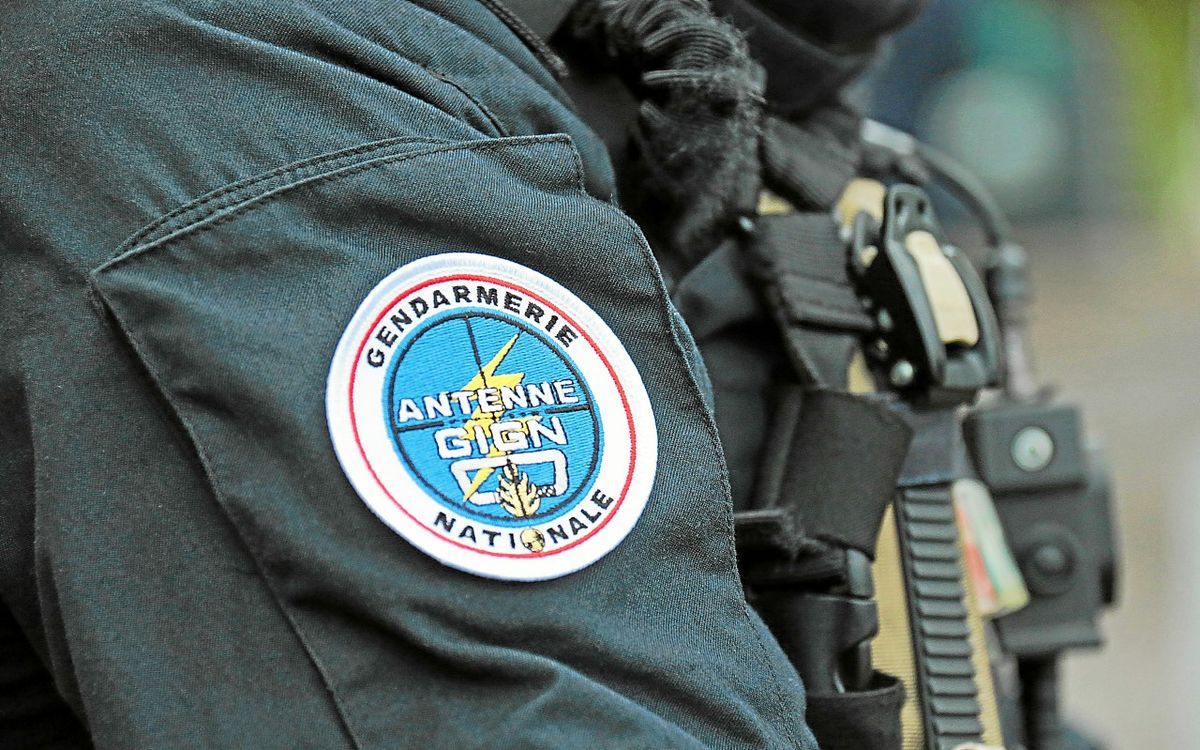 Intervention du GIGN à Dinan