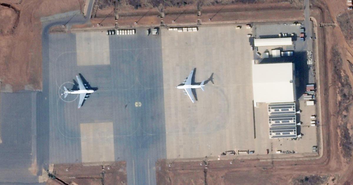 Vue de la base aérienne 101 de Niamey attaquée