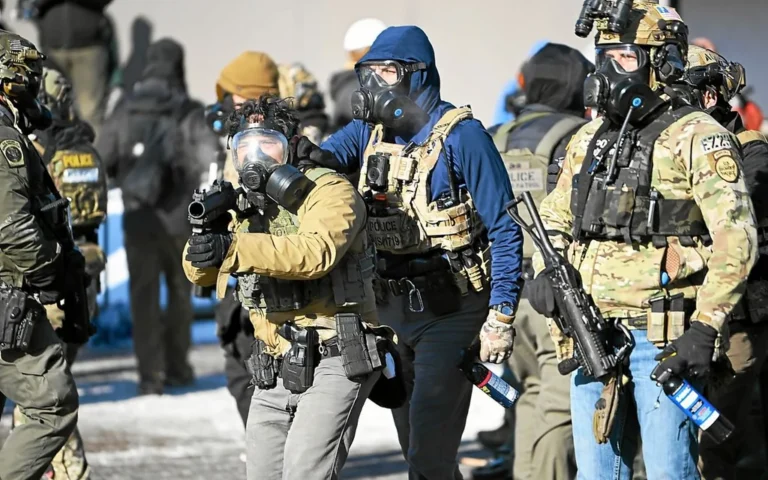 Infirmier abattu par l’ICE à Minneapolis: que montrent les vidéos