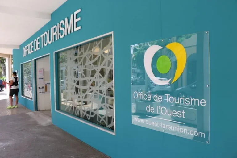 Mobilisation des jeunes à La Réunion lors de la semaine des métiers du tourisme 2026