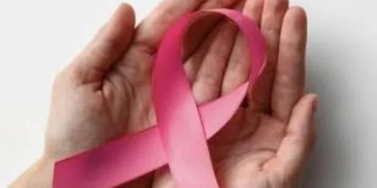 Prise en charge du cancer du sein: lacunes et recommandations de la Cour