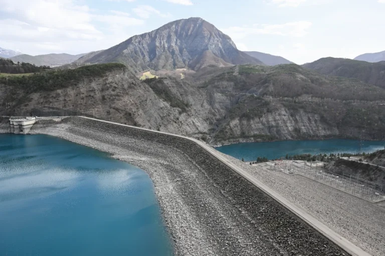 Les députés français votent pour l'avenir des barrages hydroélectriques