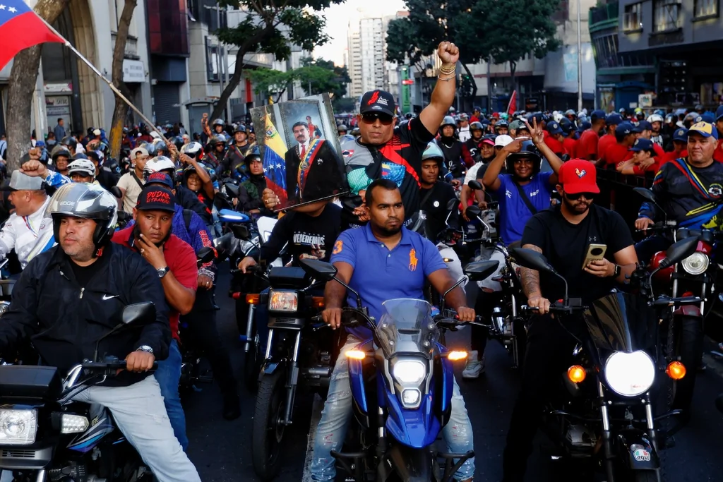 Venezuela : Manifestations massives pour le retour de Maduro