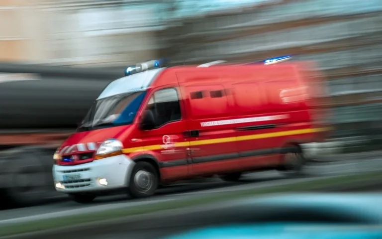 Villeurbanne: un homme blessé par balles dans une épicerie