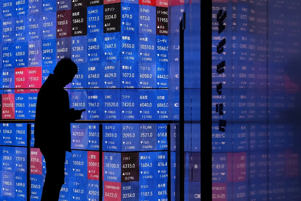 Bourses asiatiques plongent après l'ultimatum de Trump sur l'Iran