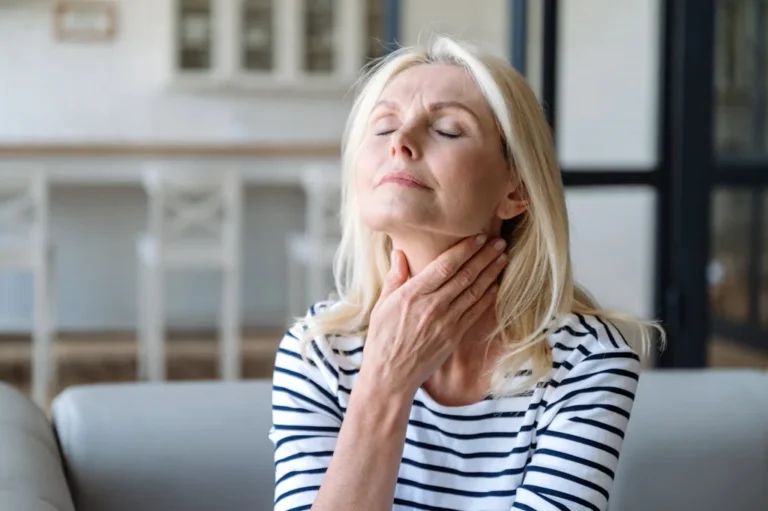 Découvrez le larynx : rôle, fonctions et troubles essentiels