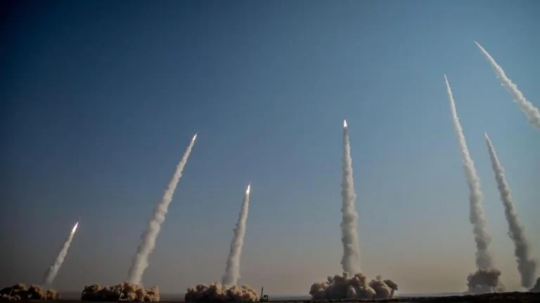 Escalade Israël-Iran : risques pour le détroit d'Ormuz