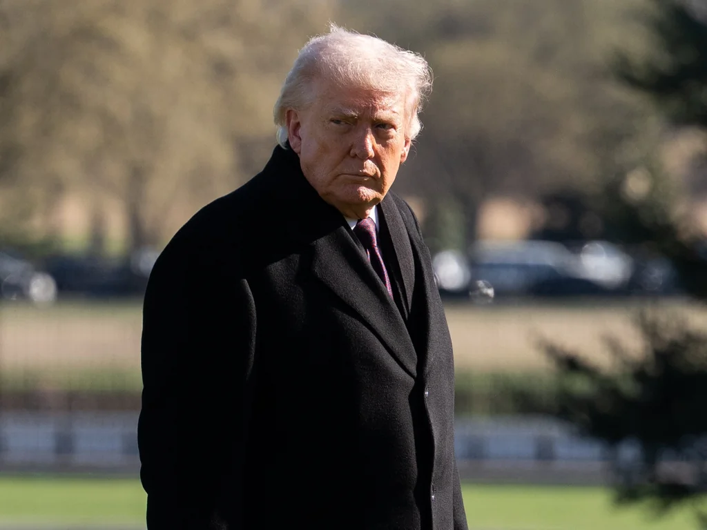 Trump menace de frapper le champ South Pars si l'Iran attaque le Qatar