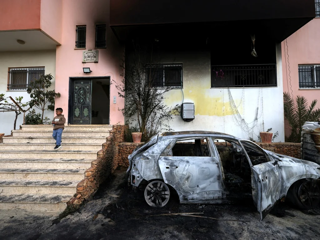 Violences en Cisjordanie et restrictions d'aide à Gaza après l'Eid