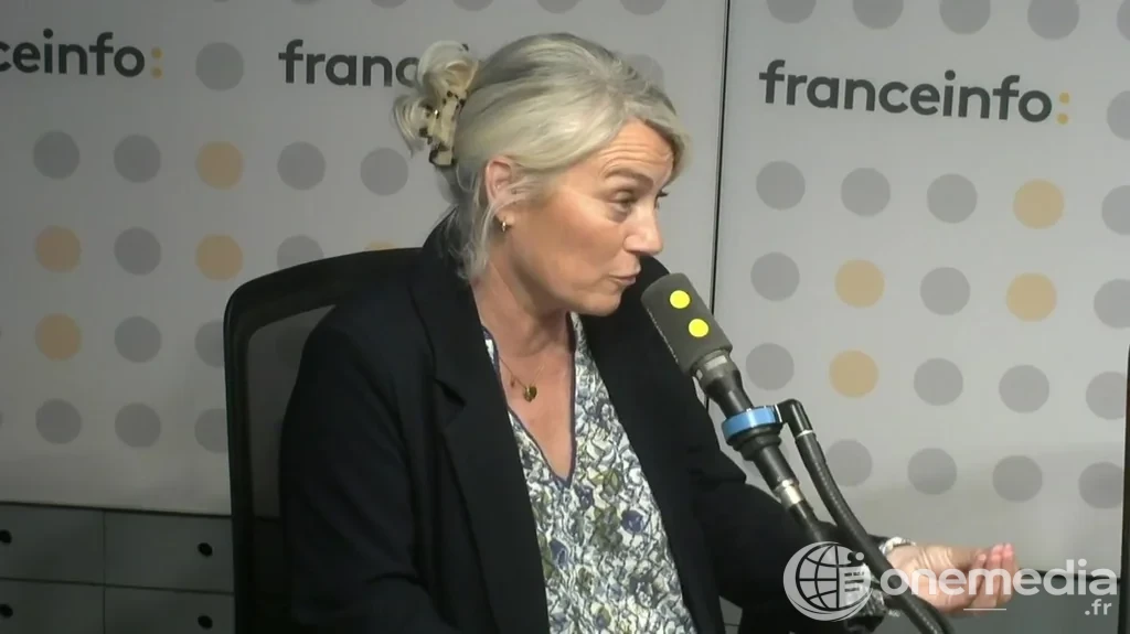 Stéphanie Rist lors d'une prise de parole sur le suivi sanitaire du hantavirus en France