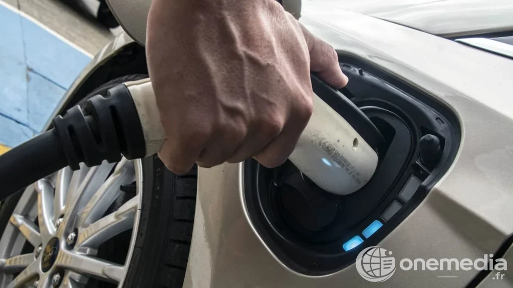 Voitures électriques d’occasion: pourquoi les ventes bondissent avec la flambée des carburants