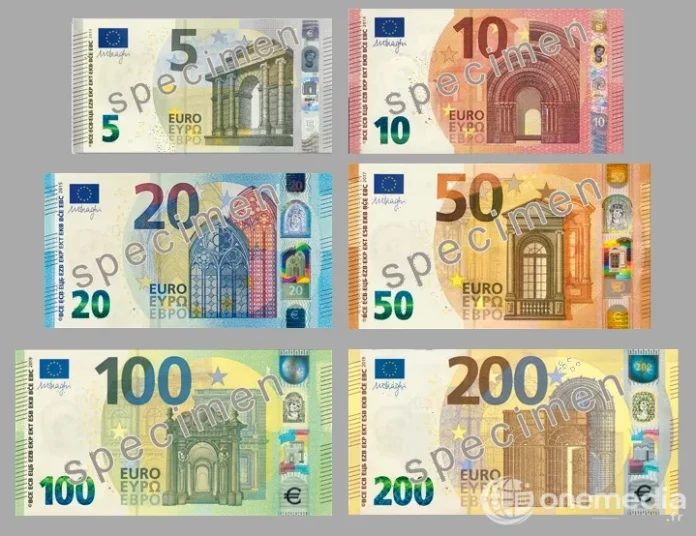 Pièces et billets en euros : illustration des questions monétaires et de l’inflation en zone euro.