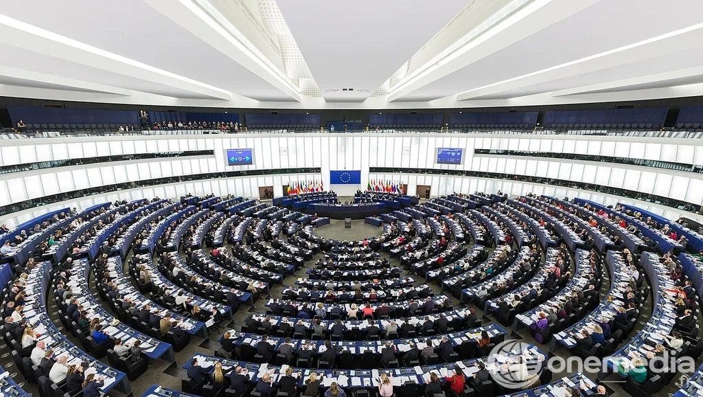 Vue intérieure de l'hémicycle du Parlement européen à Strasbourg