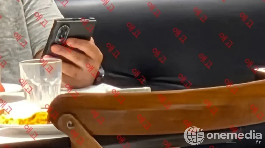 Samsung Galaxy Z Fold 8