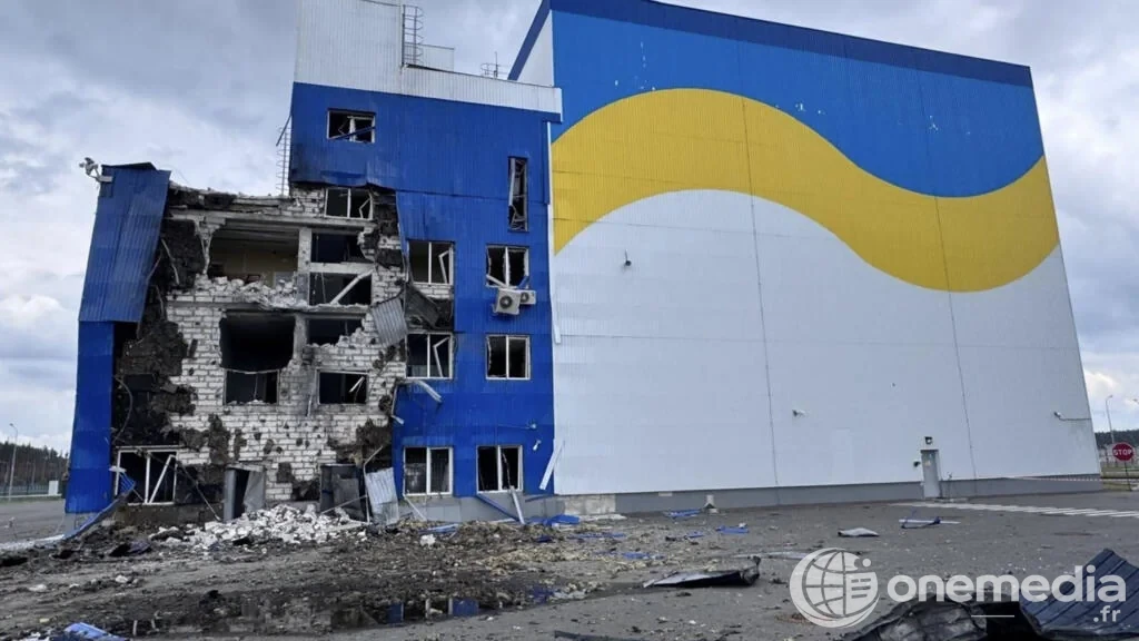 Bâtiment endommagé sur un site de stockage de combustible usagé près de Tchernobyl