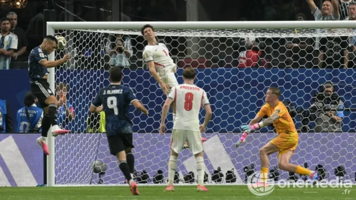 Lautaro Martinez avec l’Argentine après la demi-finale contre l’Angleterre