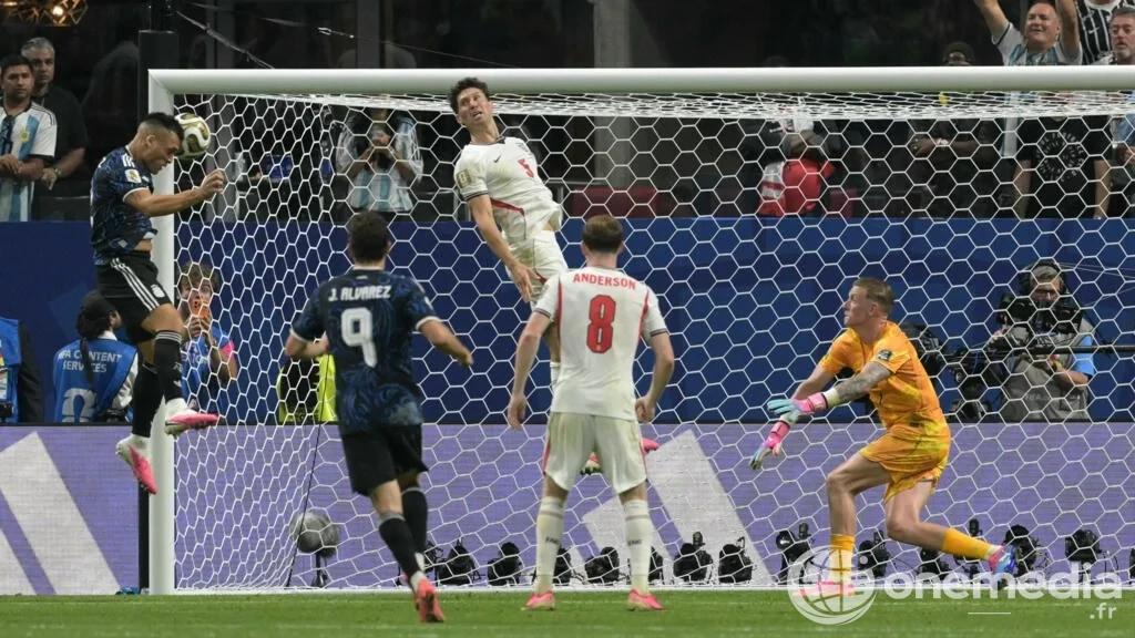 Lautaro Martinez avec l’Argentine après la demi-finale contre l’Angleterre