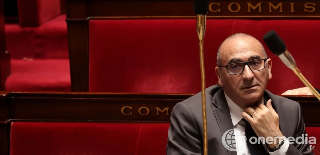 Hémicycle de l'Assemblée nationale lors de l'examen du projet de loi Ripost