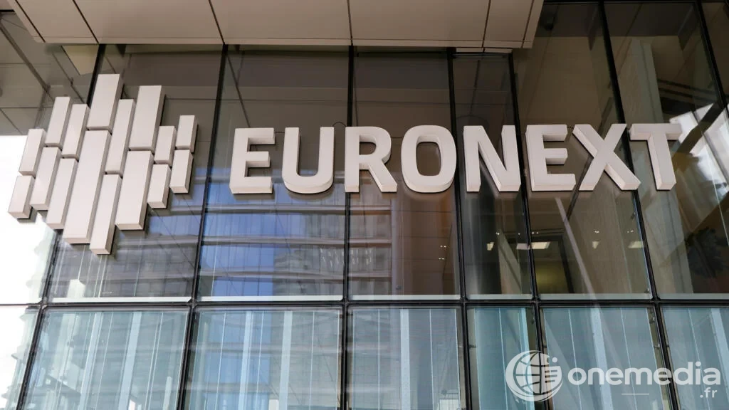 Logo Euronext sur la façade du siège de l'opérateur de la Bourse de Paris