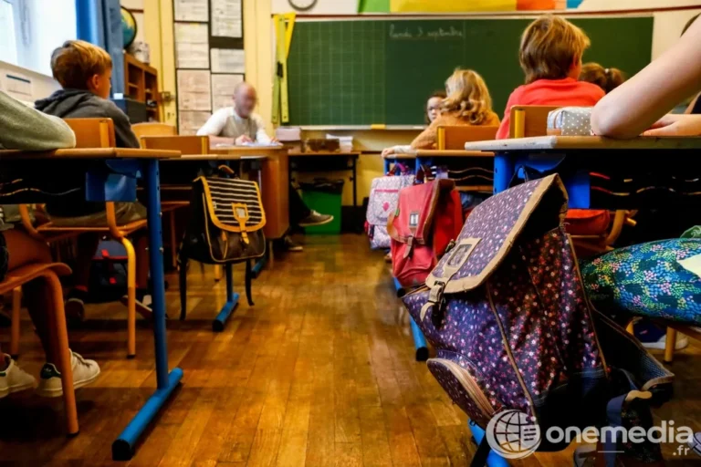 Illustration d'un établissement scolaire concerné par des perturbations numériques