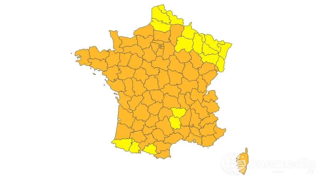 Carte de France montrant des départements en vigilance orange canicule