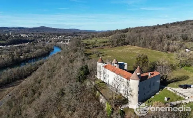 Le château de Chenavel à Jujurieux, sélectionné pour le Loto du patrimoine 2026