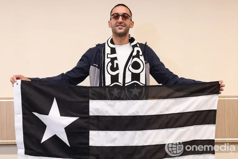 Hakim Ziyech à son arrivée à Rio de Janeiro pour finaliser son transfert à Botafogo