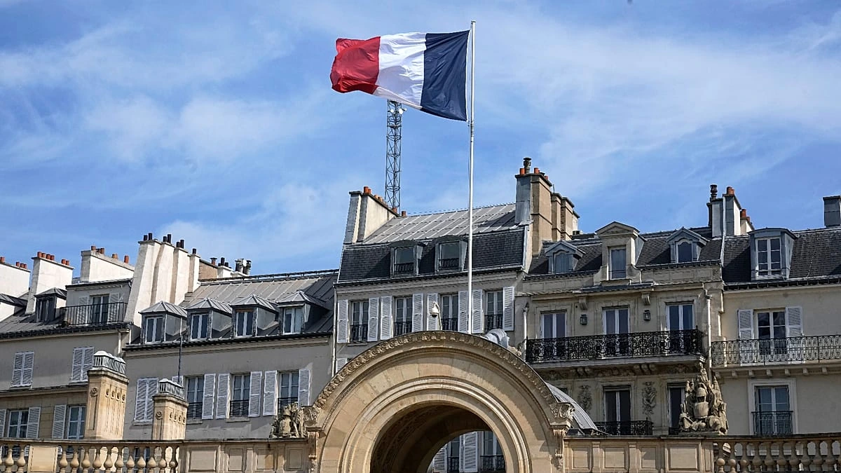 Illustration de l’article consacré au budget français de 2027 et à la décision de Fitch.