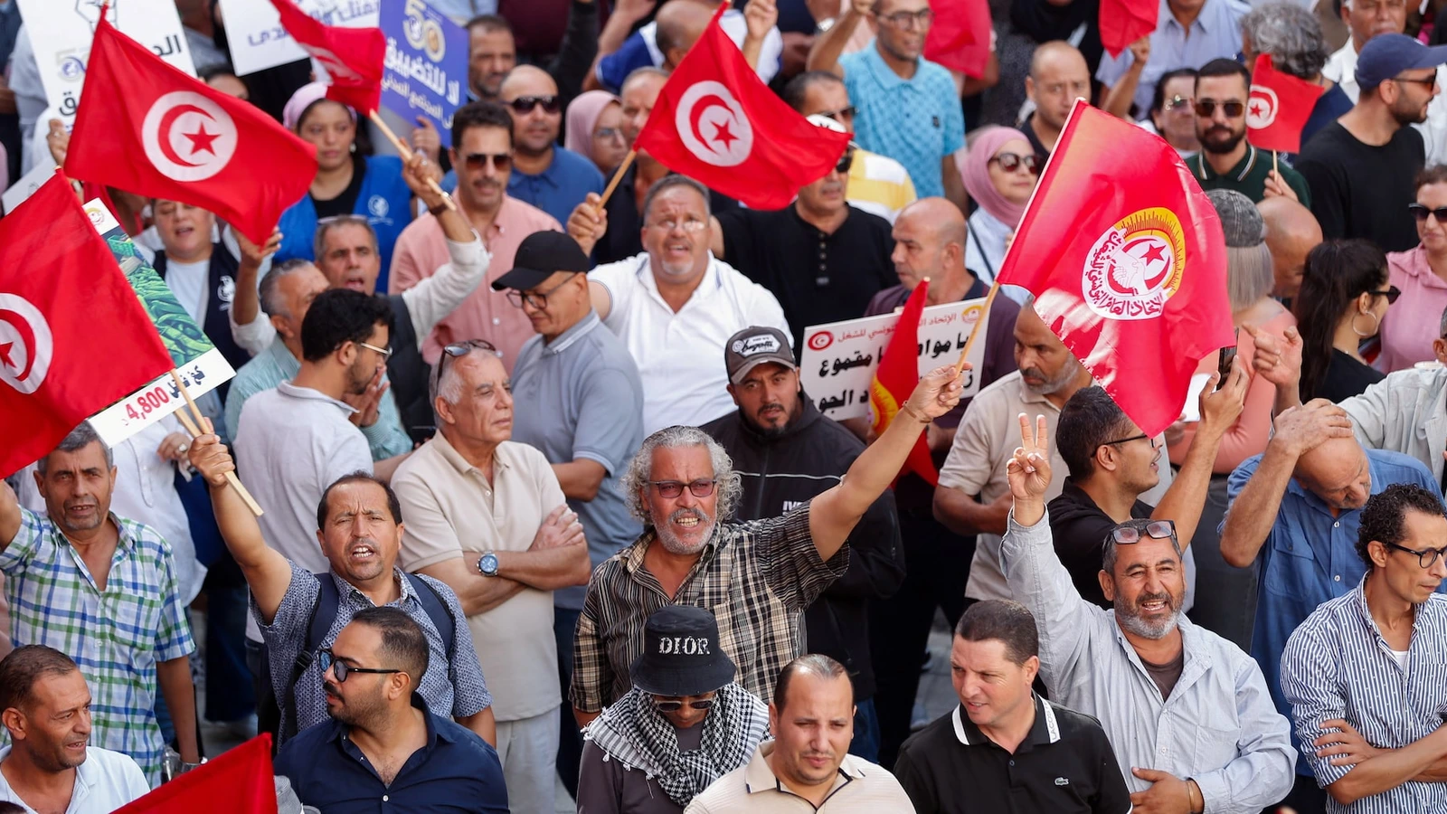 Manifestation en Tunisie contre le président Kaïs Saïed.